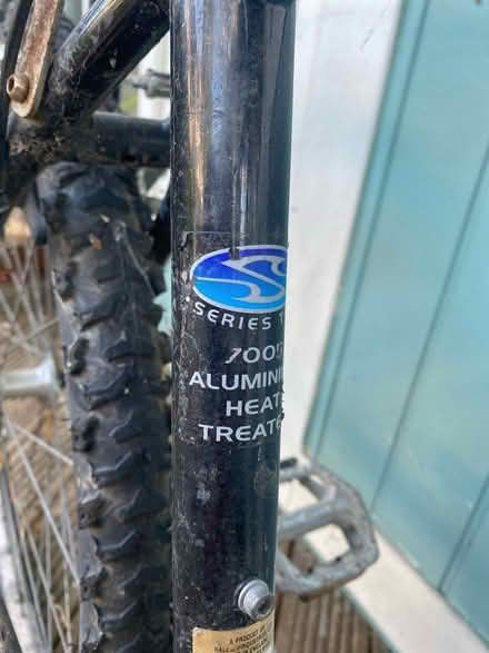 Photo of free Raleigh unisex bike (Merton park) #2