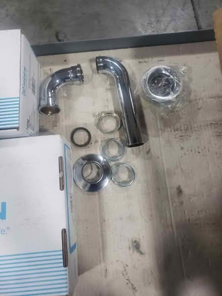 Photo of free Utility sink (Westinghouse and south Tryon) #3