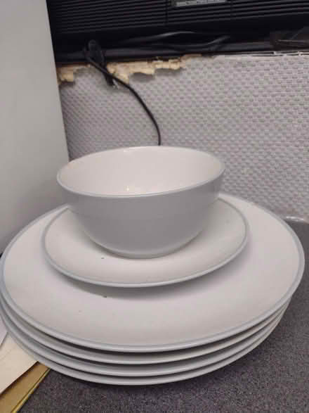 Photo of free Plates and bowl (Broughton Park M25) #1