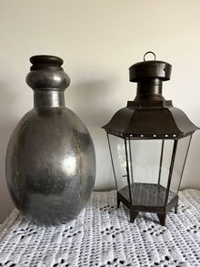 Photo of free 2 decorative pieces (Streetsville) #1
