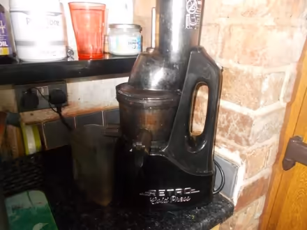Photo of free Cold Press Juicer Jason Vale (Hoscar L40) #1