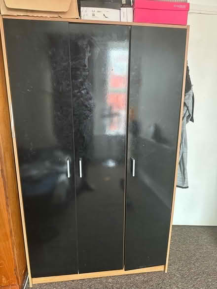 Photo of free wardrobe & drawer (S9) #2