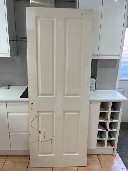 Photo of free Off-white Internal door (damaged) (WD5 Abbots Langley) #2