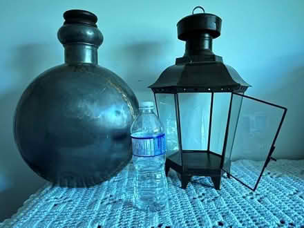 Photo of free 2 decorative pieces (Streetsville) #2