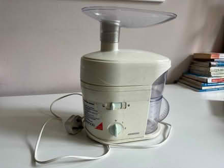 Photo of free Pots & pans (& other kitchen stuff) & electric juicer (North Kensington W10) #2