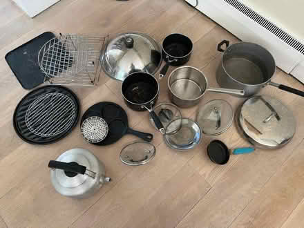 Photo of free Pots & pans (& other kitchen stuff) & electric juicer (North Kensington W10) #1