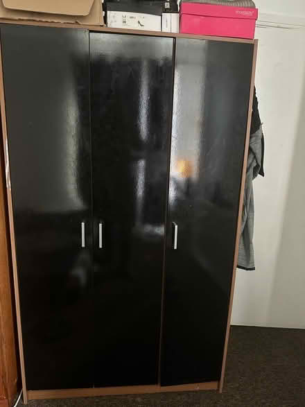 Photo of free wardrobe & drawer (S9) #1