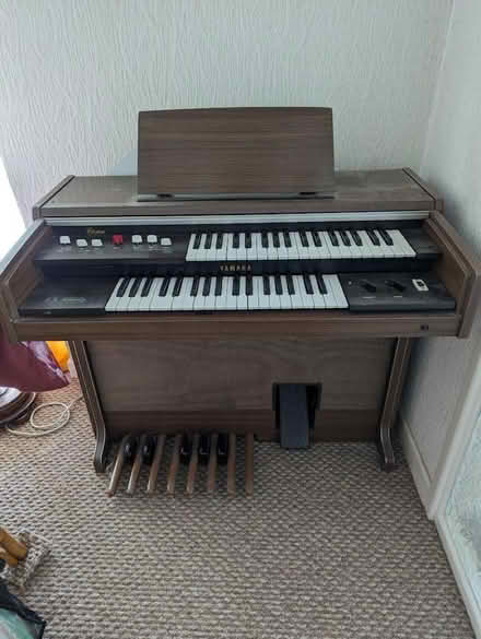 Photo of free Electric Organ (Horndean PO8) #2