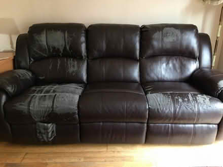 Photo of free Settees (Heaton Chapel SK4) #4