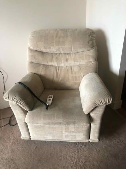 Photo of free Electric reclining armchair (Bedford MK40) #2