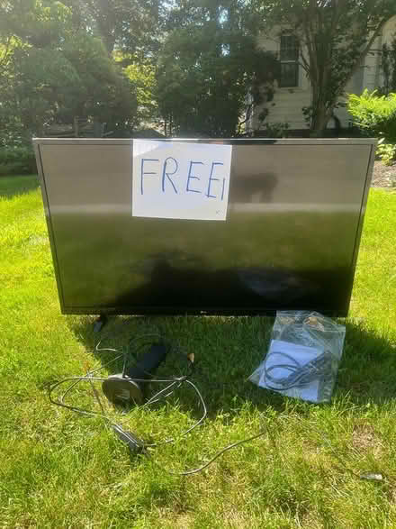 Photo of free 42” flat screen TV (Near Medford Square) #1