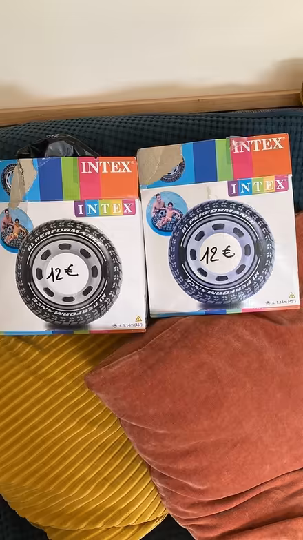 Photo of free Large rubber rings (Twickenham TW2) #2