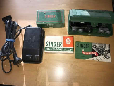Photo of free Singer vintage sewing machine (Bedford MA near town center) #4