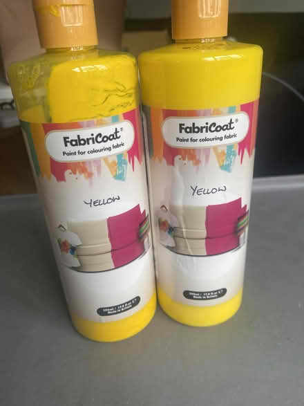 Photo of free yellow fabric paint (BD4) #1