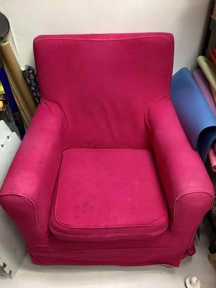 Photo of free Pink Armchair (OX2) #1