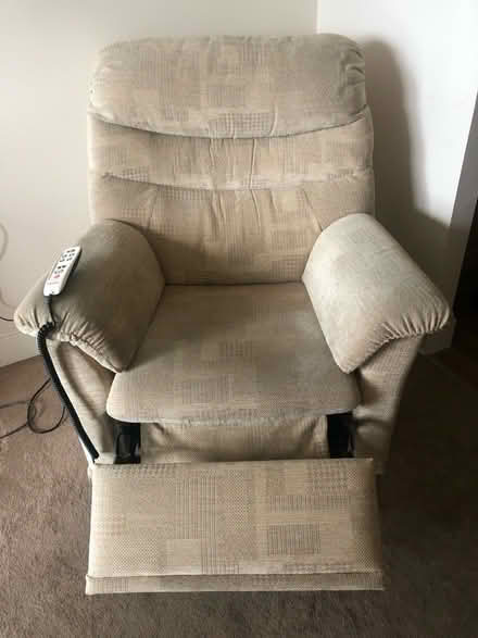 Photo of free Electric reclining armchair (Bedford MK40) #1