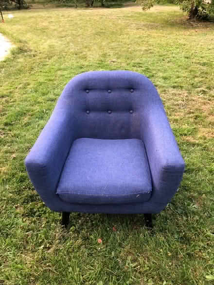 Photo of free Lovely blue armchair (Worcester Park KT4) #4