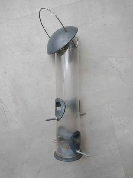 Photo of free Outdoor Hanging Bird Feeder (Caversham Heights RG4) #1