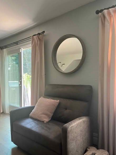 Photo of free Oversized recliner (Tarrytown) #1