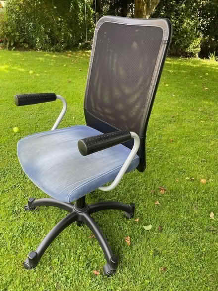 Photo of free Office chair with pivot & rise/fall (Painswick GL6) #1