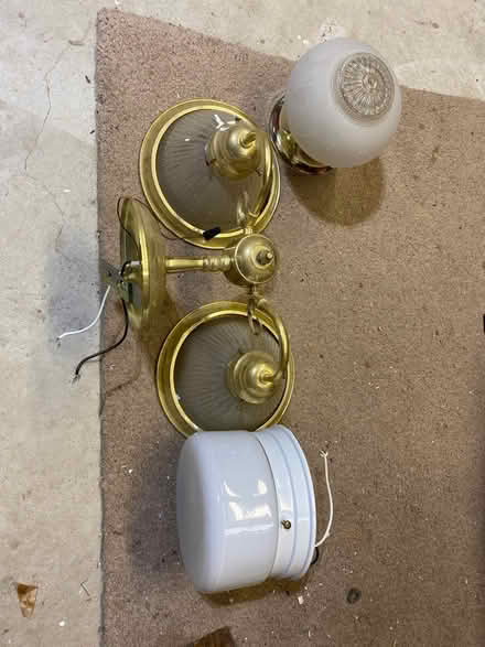 Photo of free Light fixtures (Collegeville) #1