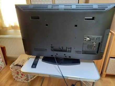 Photo of free Sony 40 inch TV (Old Coulsdon CR5) #1