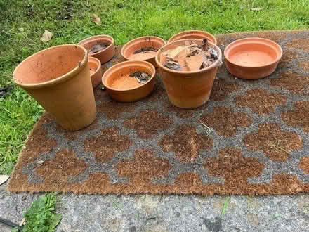 Photo of free Ikea clay pot & bases, & rug (Penarth CF64) #4