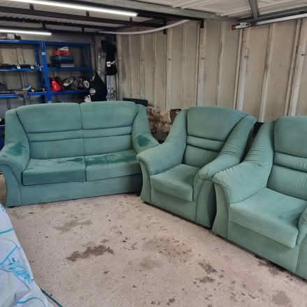 Photo of free Sofa bed and 2 armchairs (CV34 warwick) #1