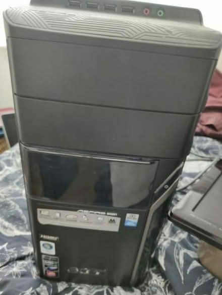 Photo of free Computer Bundle postcode (cr0 2ht) (Croydon CR0) #1