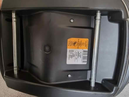 Photo of free Maxi-Cosi Car seat (Romford RM2) #2
