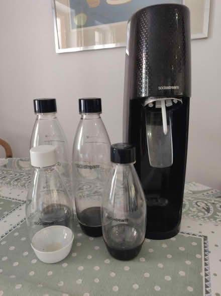 Photo of free Sodastream & bottles (CB2) #1