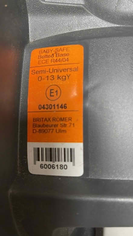 Photo of free Britax belted base for car seat (Isleworth TW7) #1