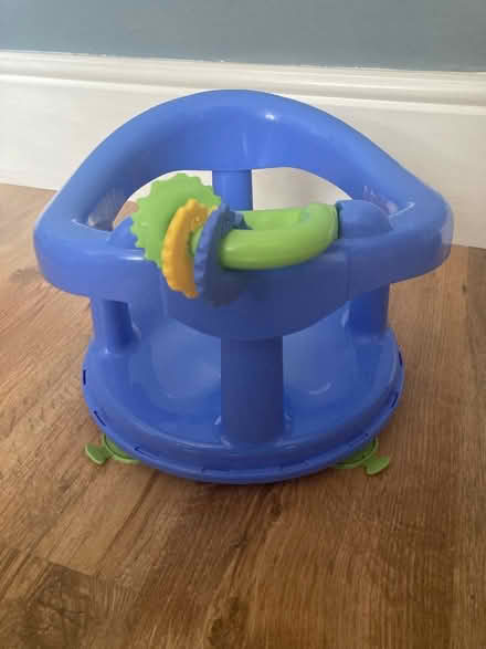 Photo of free Baby bath seat (Shepperton TW17) #1