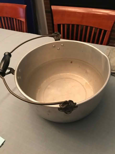 Photo of free Large aluminum pot (Bedford MA near town center) #1