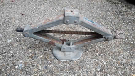 Photo of free Car scissor jack (Twyford RG10) #1