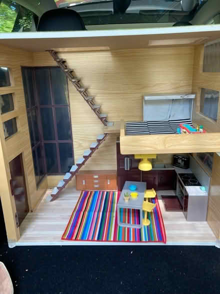 Photo of free Contemporary dollhouse (1:12 scale) (Davis Sq, Somerville) #2