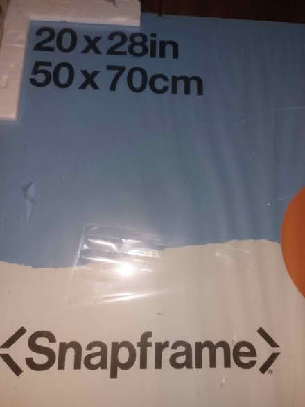 Photo of free Clip frames for posters (Hale Village L24.) #1