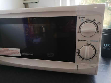 Photo of free Microwave (Brighton, BN2) #2