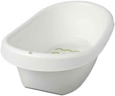 Photo of Baby bath (N15 next to Chestnuts Park) #1