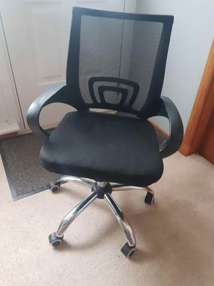Photo of free Office desk chair (FK8) #1