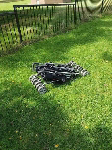 Photo of free Double buggy Esprit (NW5 Grafton Terrace) #1
