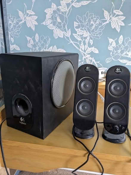 Photo of free Logitech speakers + subwoofer for computer (Harley Shute TN38) #2