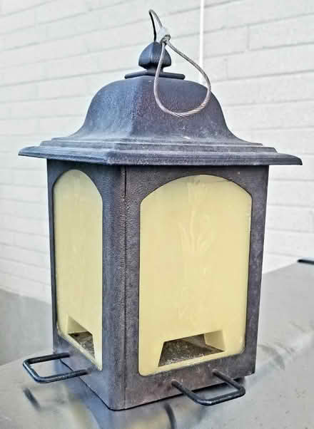 Photo of free Hanging Bird feeder (Western Toronto) #1