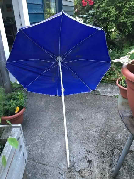 Photo of free Garden parasol umbrella 1.5 metres wide (Newhaven EH6) #3