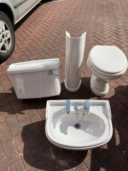 Photo of free Toilet and basin (Cheylesmore CV3) #1
