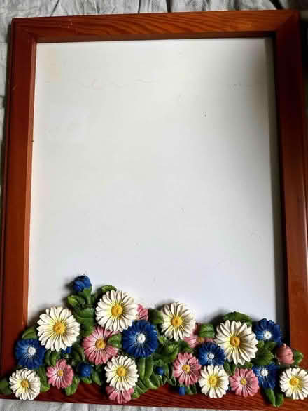 Photo of free dry wipe notice board (Charminster BH9) #1