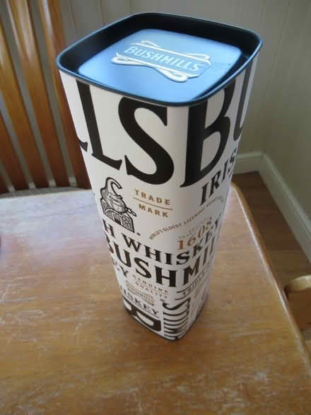 Photo of free Bushmills presentation box (Woodford E18) #1