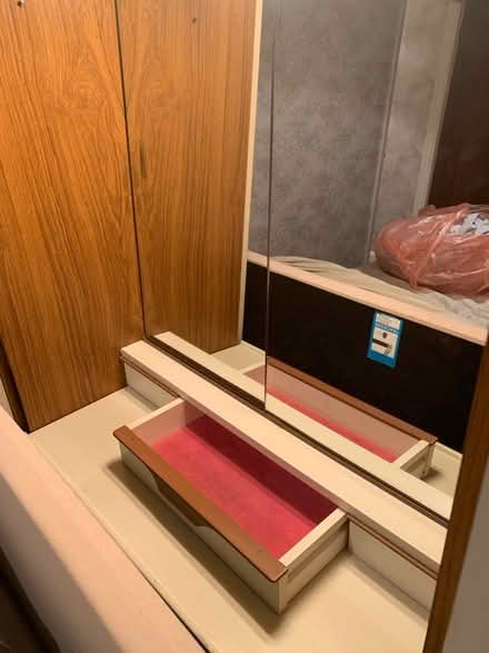 Photo of free 3 units/ storage (Yeovil) #4