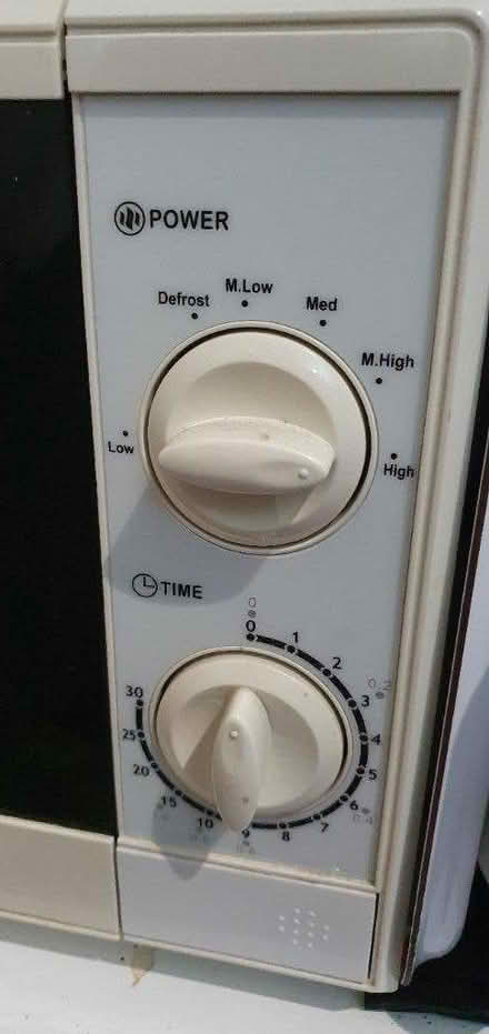 Photo of free Microwave (Edinburgh EH4) #4
