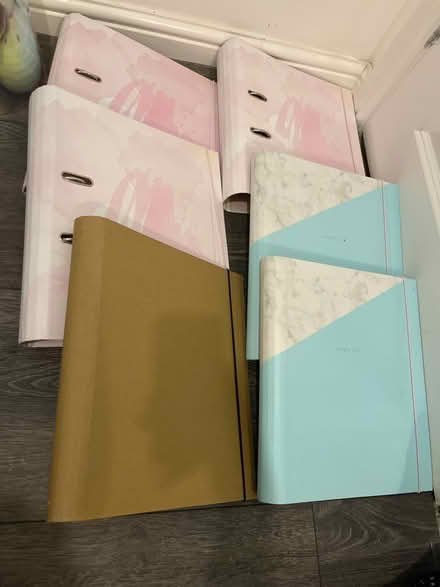 Photo of free folders (B66 Smethwick) #1